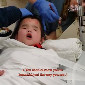 8-yr-old Evie, who is blind, was anxious about a procedure involving seizure testing. But everything changed when a music therapist walked into the room. [https://www.facebook.com/mottchildren/] . . . Send us your home videos for a chance to be featured on Scary Mommy and win a prize! Click this link to submit: https://bit.ly/2kKmyFF | Scary Mommy Time Out