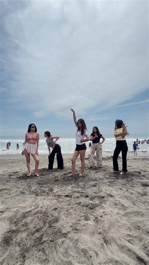 Team Idol One: Playa y K-Pop en Perú