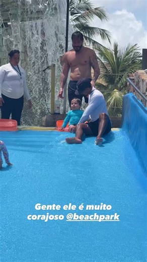 Léo Santana e a Fofura da Fábrica de Cortes