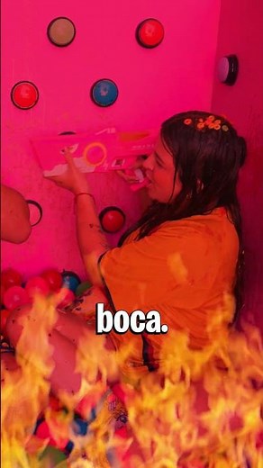 100 MYSTERY BUTTONS ONLY 1 TO ESCAPE !!