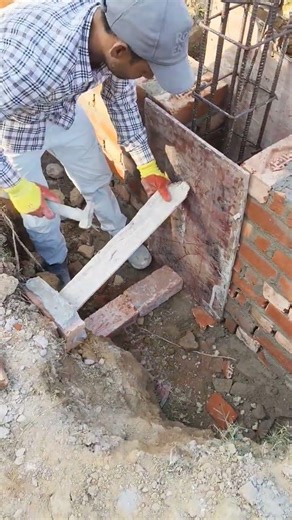 column cover shuttering fitting #column #construction #walldesign #parapetwall #frantelivetion