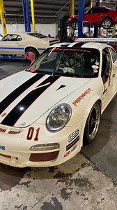 We got to hear a 996 and a GT3 fire up during our tour of @rokketengines shop, Engine Lab of Tampa, where he does engine work on Porsche, LS, Miata, Mitsubishi and other engine platforms. Porsche is the speciality, and man, these engines sound sweet! See the full shop tour now on our YouTube channel or website! . Btw, you’ve gotta love that GT3! #engines #enginebuild #enginebuilding #enginebuilder #porsche #porsche996 #porschegt3 #enduranceracing #roadracing #enginesound #revving #rpm #horsepowe