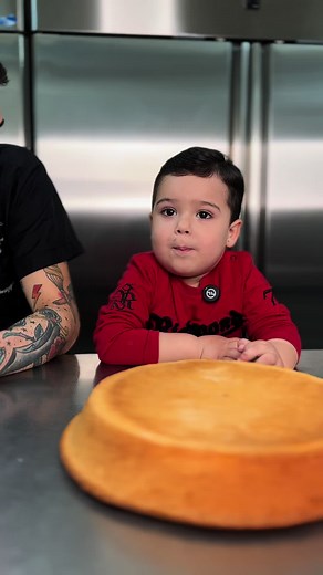 Prepariamo una torta per la mamma con amore