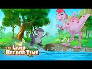 Dinos play summer games | The Land Before Time