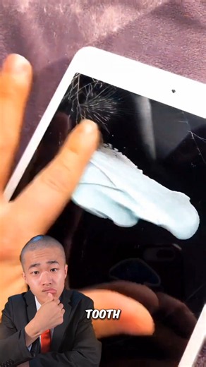 Broken Screen Hack!🤯 #shorts
