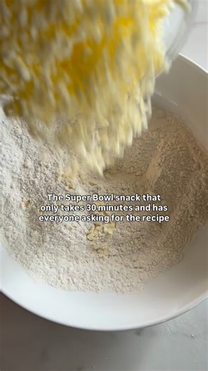 Cheesy garlic sourdough scones 🤤🤤 All you need is 30 minutes and some sourdough discard to make these. It’s so easy to throw together and will have everyone coming back for seconds. Comment scone for the recipe! #gameday #superbowl #scone | Country Roads Sourdough