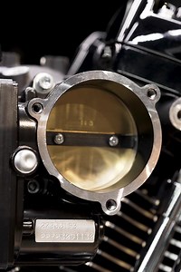 Screamin’ Eagle® 135 Crate Engine Screamin’ Eagle continues to push the limits both on and off the track. Today we’re proud to announce our newest Screamin’ Eagle® products - the Screamin’ Eagle® 135 Crate Engine, get the performance you’ve been wanting. The new Screamin’ Eagle 135 Crate Engine is made for the experienced rider who wants to turn their bike into a 135ci performance bagger.* Easily rack up the miles and turn up the adrenaline by unleashing 143 ft-lbs of rear wheel torque! This fac