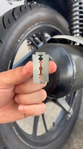 24K views · 108 reactions | The Razor Blade Exhaust Trick Every Biker Will Want Creative mod that changes your bike’s sound #USA #BikeHack #ExhaustMod | tricks.hacks4 | Facebook