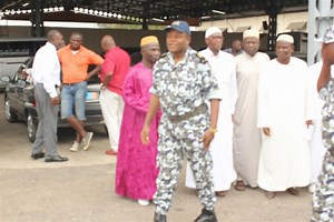 Marine militaire: les derniers adieux au capitaine de frégate Sékongo Doulaye et au quartier maître Soro Sibiri - Abidjan.net Photos