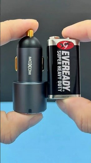 How to make an emergency phone charger #lifehacks