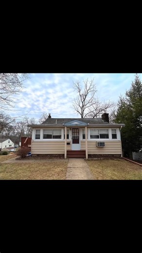Cozy two bedroom ranch home with beautiful Lake Parsippany Views. Spacious Living room with vaulted ceiling and wood burning fireplace. Master bedroom with custom closet. Separate entry/den areas that can be used for office space and dining. Great deck off the kitchen and large yard for entertaining. Walkout basement with a lot of space for storage, laundry area and utility room. Comes with Lake Parsippany membership privileges. Easy access to major highways and public transportation with a vari