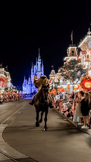 359K views · 27K reactions | Only 22 more Fridays until the Headless...