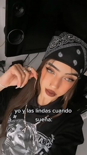 Andreea Flow y el Orgullo LGBT: Celebración Colorida