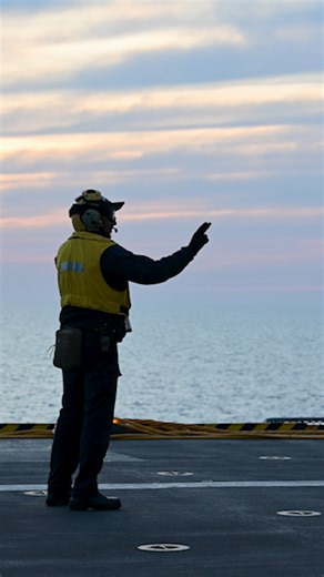 #MondayMotivation | "Checklist du lundi 📋" Préparation ✔️ | Coordination ✔️ | Décollage ✔️ | Prêt pour une semaine au top ? | Marine nationale