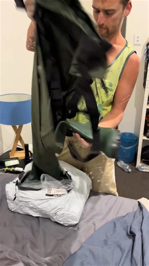 🤣🤣🤣 right size suit wrong size foot | Zac Adventures