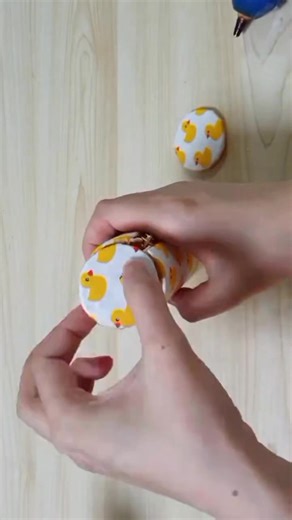 DIY Cute Pouch from Cardboard Roll 💛🧻 #DIY #Handmade #craft #diycraft #idea #pourtoii #foru #fouryou #fyp | Nenah Hayati