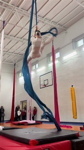 Aerial Silk Balance Techniques to Master