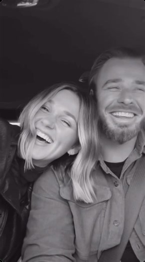 my 10 year old self listening to this song on my CD player would have no idea the dream would really be this good! 🥹 little b&w videos from lately because they are so bright as is with all those smiles & love 🤍