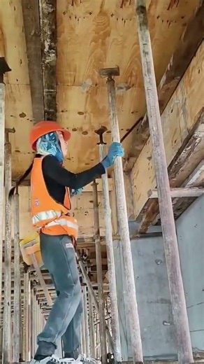 Installing and Dismantling Building Support Structures #shorts