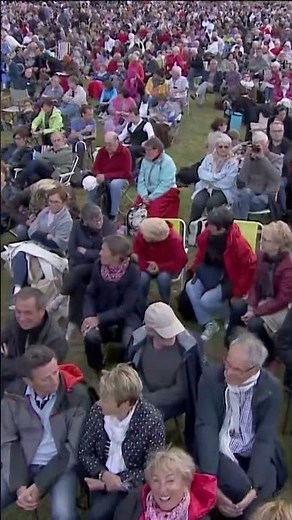It's Outdoor Concert Season! | Ovation Arts | #ovationarts #outdoorconcert #concert