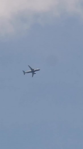 MINI has officially arrived in Miami for #SISwimWeek! We’re thrilled to be the official vehicle of Sports Illustrated Swimsuit 2025- let the fun in the sun begin! 😎🌴👙 #SISwim25 #MINIatSwimWeek #MINIxSISwim | MINI