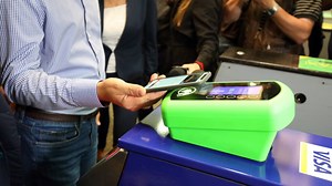 Apple Pay, Visa Exploit Allows Unauthorized Payments From a Locked iPhone