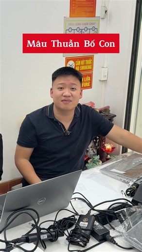 Không được đồng nào mà vẫn phải tư vấn anh em ạ. Anh em ủng hộ tôi với chứ như này bất công quá #tranhanhcomputer #tranhanh #laptop #laptopgaming