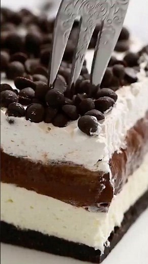 Chocolate Lasagna #recipe #allthingsmamma #food #dessert