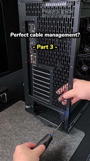 Perfect cable management? 👀 – Part 3 Stock cables… in a black minimalist build? They looked messy. And completely killed the vibe. So we fixed it. The stock 24-pin is now covered with the latest Aurora Learn ARGB cable cover — instant upgrade, no PSU swap required. And the GPU? Replaced the bulky stock cable with a cleaner Hydrus 16-pin modular cable featuring a 90° angled connector. No awkward bends. No clutter. Just sharp, intentional lines. Built for clean aesthetics. Built for real cable ma