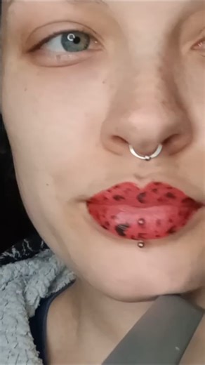 Wha you think of my red leopard print lippy? #femalerapper #leopardprint #makeupeasy #sharemarket