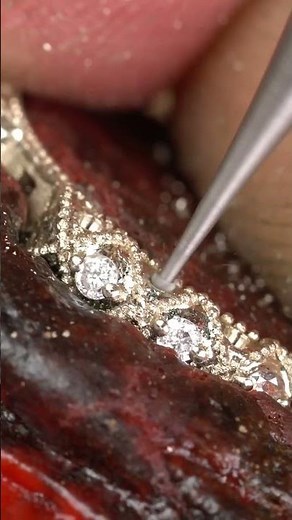 Six prong diamond ring making process, diamond ring setting with sapphire.