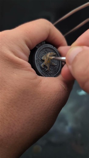 painting hawk emblem from Skyrim designed by moonglade forge paints starship Gray tiger brown