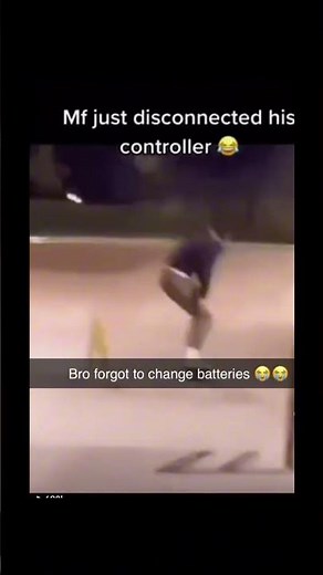 He disconnected 😂#funny #meme #trynottolaugh