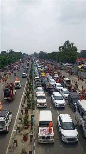 what a croud today #shorts #car #road
