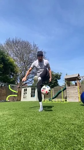 Snappy Skills ⚽️⚡️ #fy #fyp #foryou #football #soccer #skills #f2