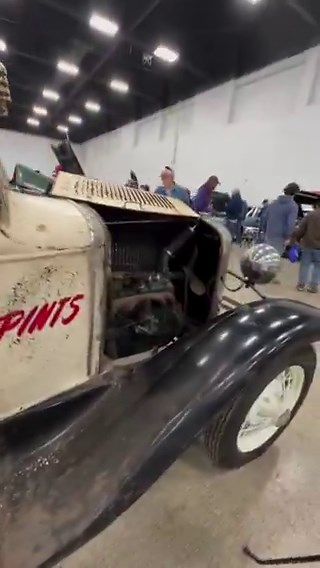 One of only 5 known surviving 1930 Ford Model A Good Humor ice cream trucks!This rare Detroit survivor even has the original safety mod — drivers had to exit from the passenger side after too many got hit stepping into traffic.Pure vintage Michigan car culture at Back to the Bricks Chrome & Ice.