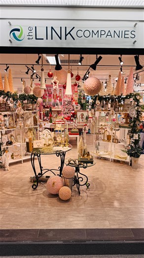 The Link Companies on Instagram: "Trade Cie has a new showroom home! 🎁 You’ll now find them in @americasmartatl Building 2, Floor 16, Suite 1615, just over the bridge from Building 1. Take a first look at the new space and add to your #atlmkt plans! Learn more by reaching out to your area sales rep. Need help finding your rep? Use our zip code lookup tool at thelinkcompanies.com and click the “Find Your Rep” tab. #atlmkt @tradecie"