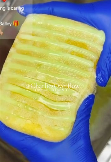 This turned out so good the apple fs had me questioning it but it smelled so goodt! #asmr #charliesoverflow #fyp #cleantok #livehighlights