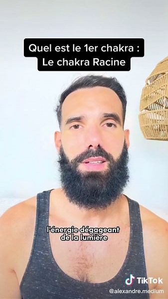 Comprendre le chakra racine : Symboles et Équilibre