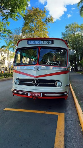 250K reactions · 15K shares | ✨ Feche os olhos e volte no tempo.​ Quem já viajou em um Monobloco sabe que cada som tem história para contar.​ Quem sente essa nostalgia aí? ​ #monobloco #mercedesbenzonibus #nostalgia #onibusnostalgico #asmr | Mercedes-Benz Ônibus | Facebook