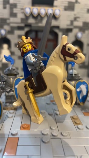 LEGO Horse Knights king and his kings guard, the Dragonborn 🔥 🏰 #lego #legocastle