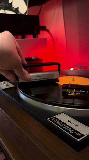 Massive Attack - Mezzanine album review #vinyl #massiveattack #mezzanine#triphop