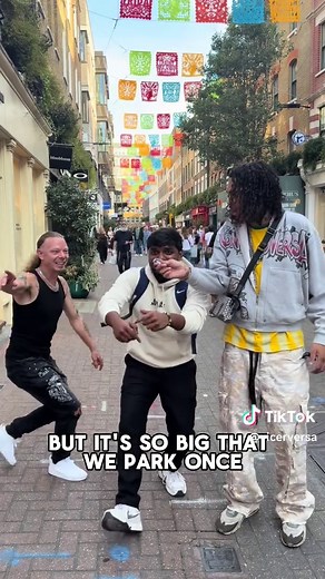 WALK AND WHINE 🤣🔥 . . Would you finish the lyrics ❓❓ ft@M Dot R #fy #viral #carribean #jamaica #mdot