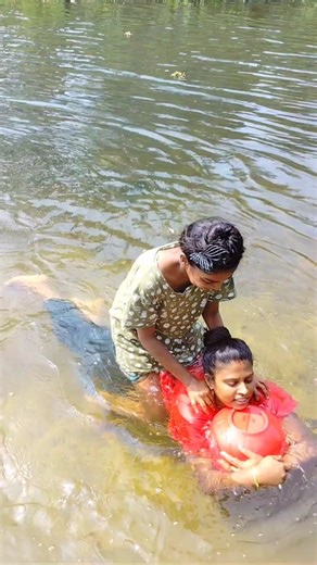 DEVANANDA on Instagram: "തല കീഴായ് നീന്താം🏊🏻🤣🤍 #trendingreels #helloworld #swimming #water #enjoylife #vecationdays✌️ #childhood #nature"