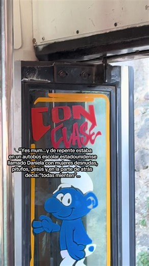 Aguante el transporte público chapín! Linda primera experiencia hoy en un chicken bus guatemalteco de San Juan del Obispo a Antigua. Todos de muy buena onda como siempre pero los stickers en el bus me tenían bastante confundido la verdad. Nada que ver con un bus británico pero 10x mejor #travel #guatemala #reality