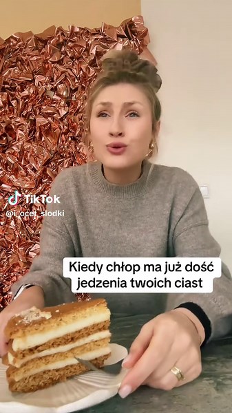 #dc #viralvideos #lipno #pracowniacukiernicza Nie wiem co by się musiało stać, żebym zjadła swoje ciasto 🤣🤣 fuj 🤮 Przepis na niejedzenie słodyczy : zacząć piec w większej ilości 😅