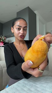 It’s Pakistani Mango season!! An annual celebration in my household (it’s just me) 🇵🇰 #eating #pakistanimango #food #mango #pakisanifood