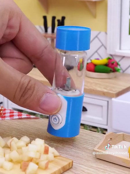 #miniature #minicooking #minibakery #foryou #minicake #cutecake #tinycake #minikitchen #cakedecorating #decoratingideas #fyp #asmr #diy #yummycake #learnontiktok #viral #food #cooking #trending #relax #minifood #satisfyingvideo