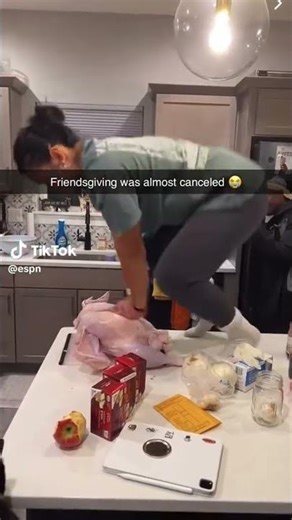 Gran salvada 😂👏 (via @Aubrey) #shorts | ESPN Deportes