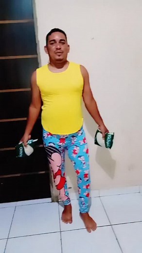 8.8K views · 67 comments | Tutorial de como entrar em forma gastando pouco com meu amigo @diego_das_encomendas  . Agora não tem mais desculpa pra esse shape não vim até o Natal  | Obomja.com | Facebook